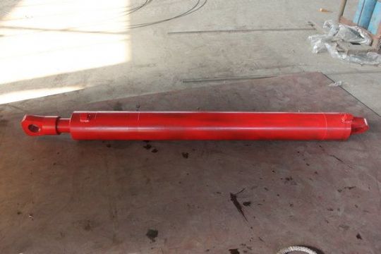 點擊查看詳細信息<br>標題：轉載機30T推拉移油缸 閱讀次數：2399